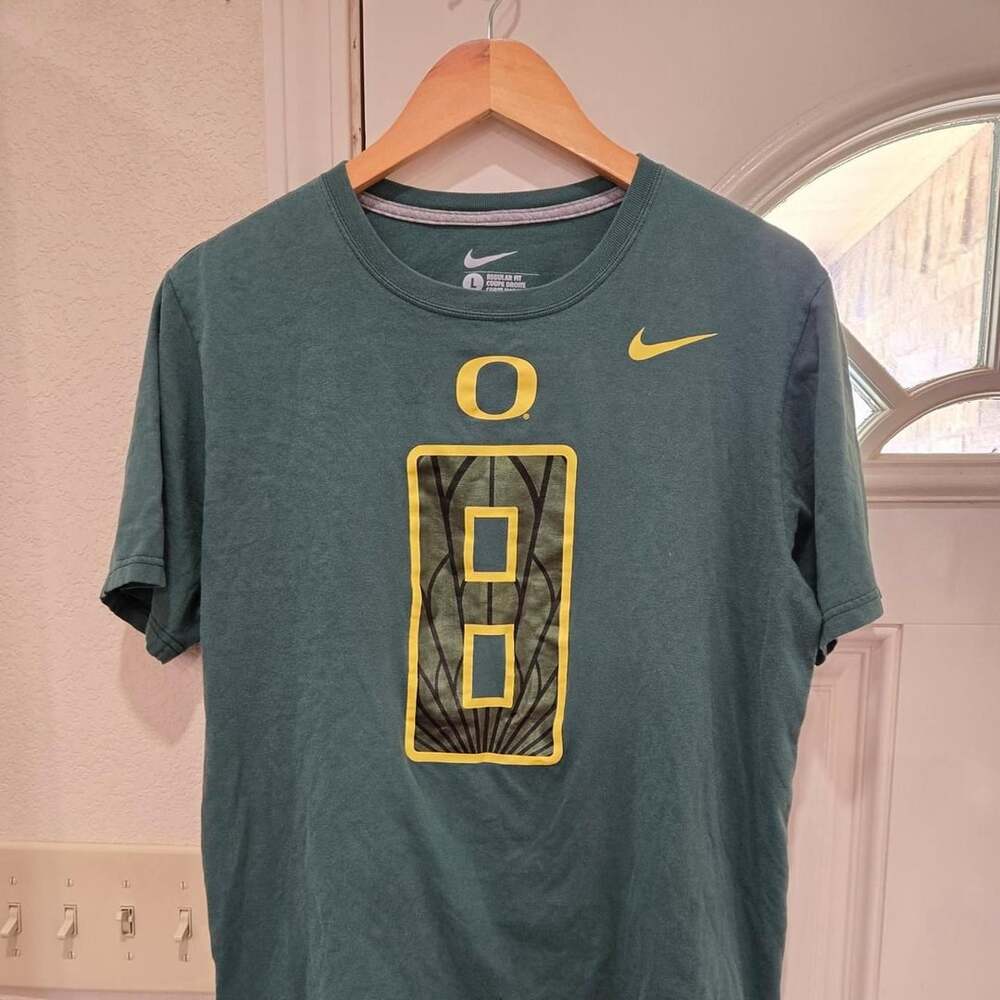 Nike Oregon Ducks Marcus Mariota 8 T-Shirt Green